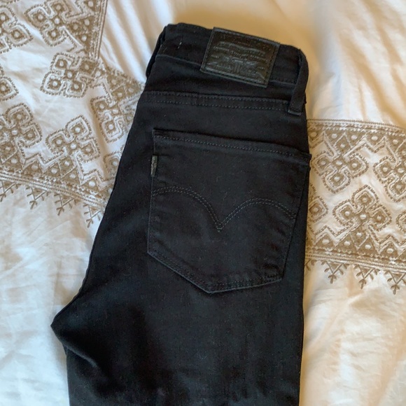 Levi’s Black 721 Hirise Skinny Black 24/26 - Picture 3 of 4